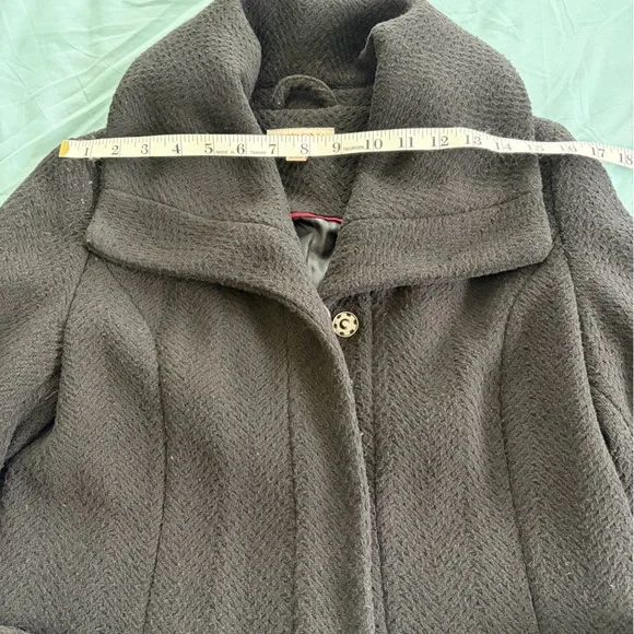 Elegant Black Women's Coat - Picture 8 of 12